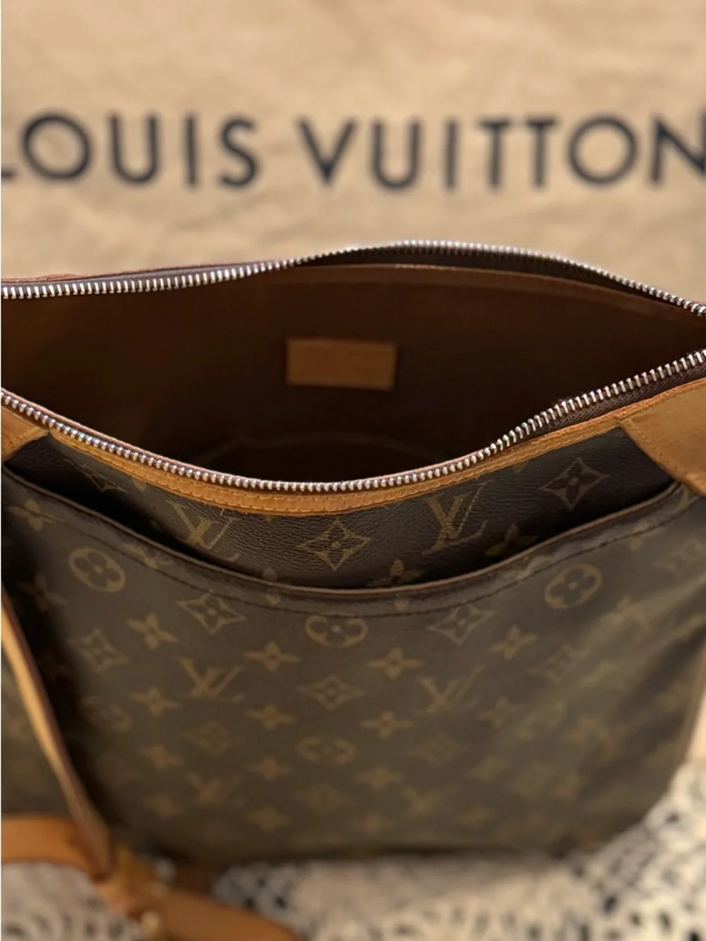 Louis Vuitton Odeon MM Brown Monogram Crossbody - Picture 3 of 12